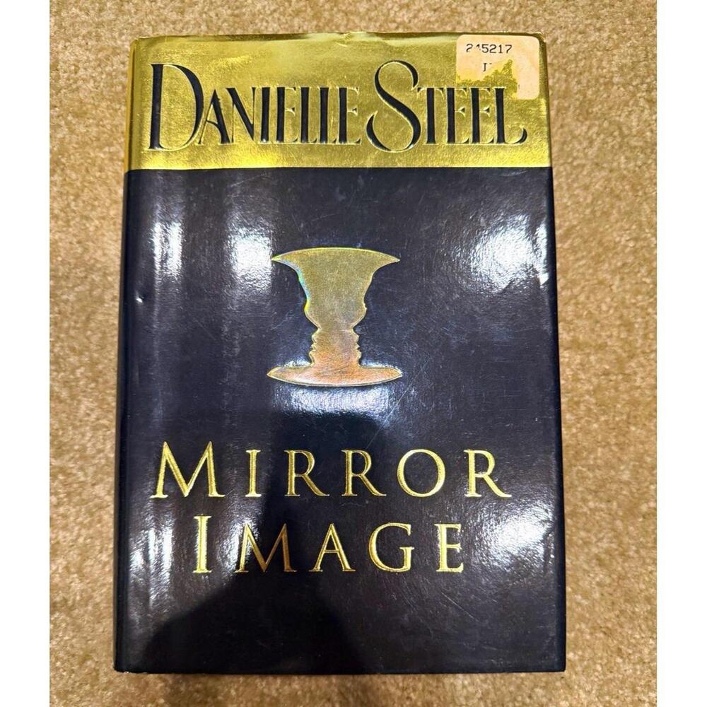 Danielle Steel "Mirror Image" Hardcover